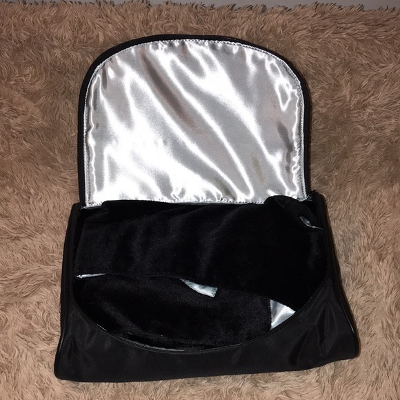 Leed’s Airplane Travel Pillowcase and Duvet Cover Set in a Bag NWOT - Picture 2 of 8